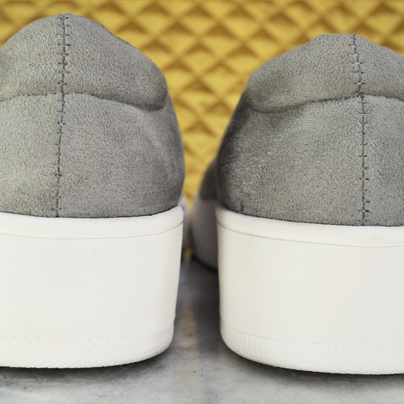 NEW Steve Madden Hilda Gray Suede Sneakers Size 9 - Picture 5 of 8